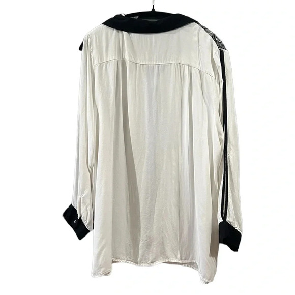 Claire France white and black button up shirt with open arms, size 18 - Picture 2 of 5